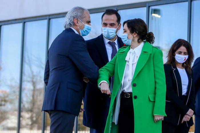 Ayuso se opone a la renta mínima porque genera "dependencia"