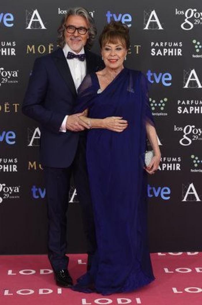 Premios Goya 2015: el beso de Dani Rovira y Clara Lago y otros momentazos de la gala (VÍDEO)