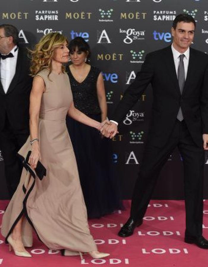 Premios Goya 2015: el beso de Dani Rovira y Clara Lago y otros momentazos de la gala (VÍDEO)