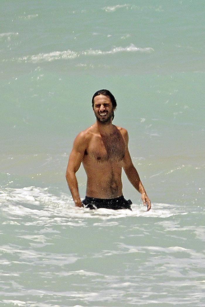 Tres palabras y una foto: Hugo Silva destroza a Toni Cantó tras su última polémica