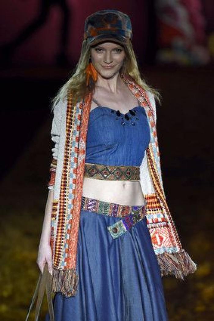 Abrigos que son tiendas de campañas: el desfile de Gómez, ganador del Samsung Ego Innovation Project (FOTOS)