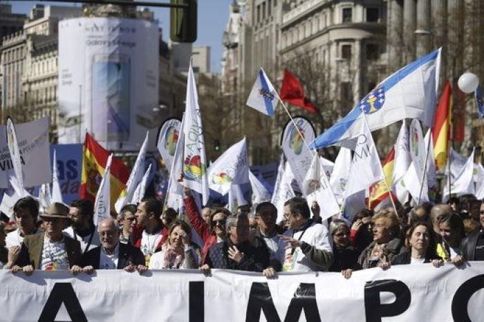 Suárez Illana: "Hay que ayudar a las mujeres que tienen que decidir si quieren ser madres de un niño vivo o muerto"