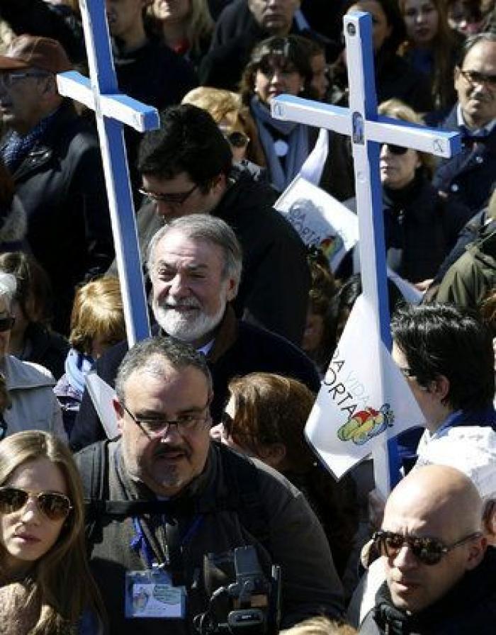 Suárez Illana: "Hay que ayudar a las mujeres que tienen que decidir si quieren ser madres de un niño vivo o muerto"