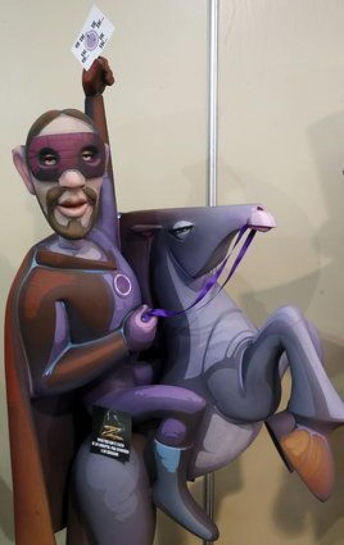 Pablo Iglesias y el 'pequeño Nicolás', protagonistas de la sátira fallera (FOTOS)