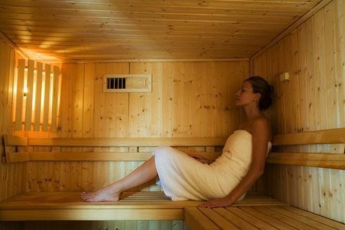 "Ya no tiene que significar ir en silla de ruedas": la historia de dos jóvenes con Esclerosis Múltiple