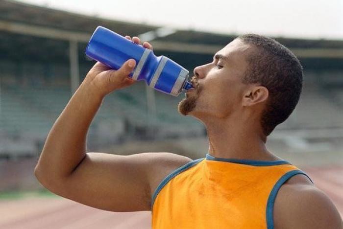 "Ya no tiene que significar ir en silla de ruedas": la historia de dos jóvenes con Esclerosis Múltiple