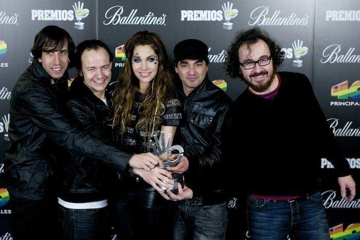 Los vídeos de la actuación por la que acusan a Amaia Montero de ir borracha