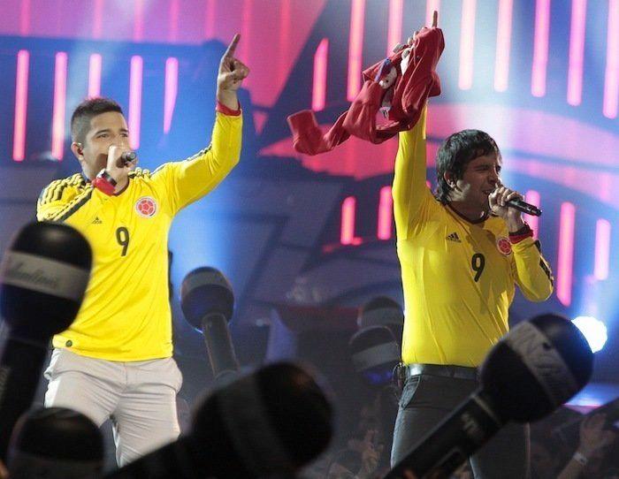 Los vídeos de la actuación por la que acusan a Amaia Montero de ir borracha