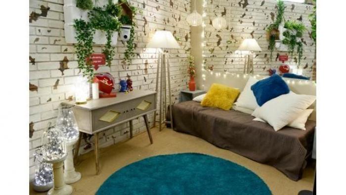 Llega a 'First Dates' alegre como "la teta de Sabrina" pero las borderías de su cita le hacen perder los papeles