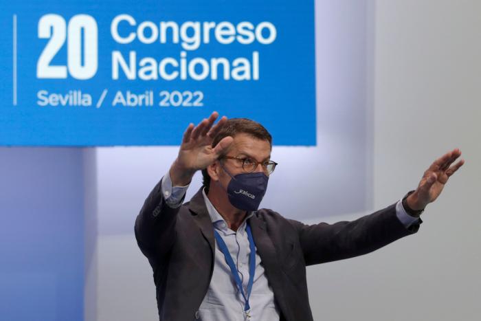 Ayuso, eufórica en el cónclave del PP: "Este congreso es la respuesta a una crisis que nunca debió existir"