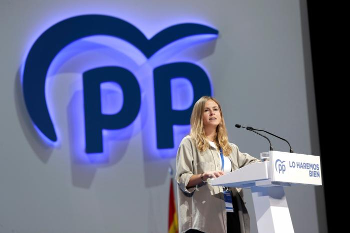 Ayuso, eufórica en el cónclave del PP: "Este congreso es la respuesta a una crisis que nunca debió existir"