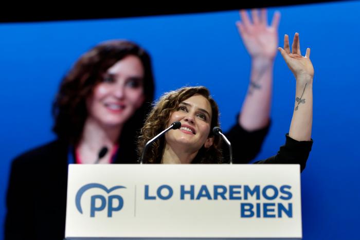 Ayuso, eufórica en el cónclave del PP: "Este congreso es la respuesta a una crisis que nunca debió existir"