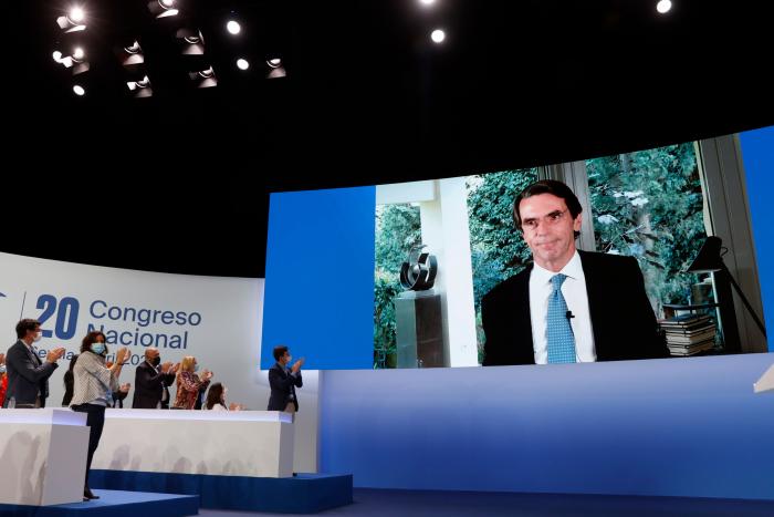 Ayuso, eufórica en el cónclave del PP: "Este congreso es la respuesta a una crisis que nunca debió existir"