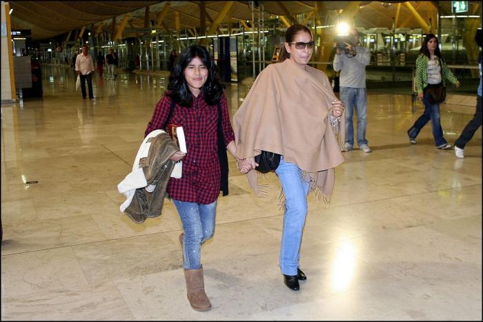 Chabelita embarazada: Isabel Pantoja anuncia el embarazo de su hija de 18 años (FOTOS)