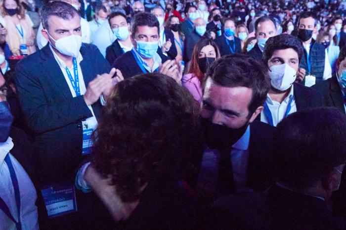 Ayuso, eufórica en el cónclave del PP: "Este congreso es la respuesta a una crisis que nunca debió existir"