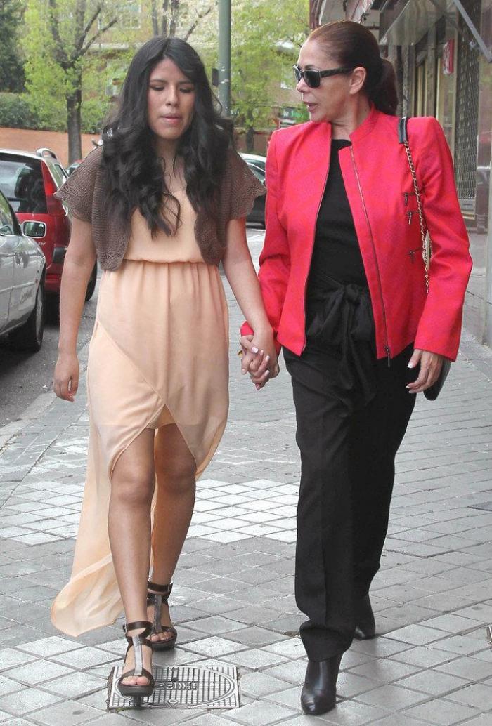 Chabelita embarazada: Isabel Pantoja anuncia el embarazo de su hija de 18 años (FOTOS)