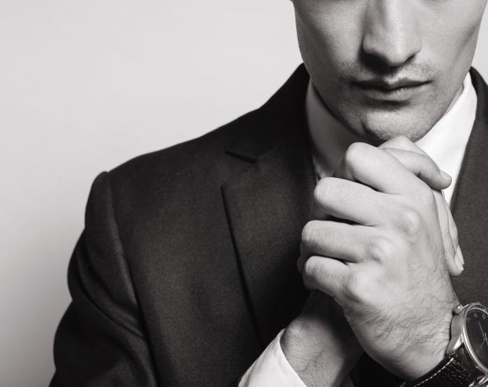 Detenida una jefa de estudios por cambiar las notas de un alumno hijo de su novio