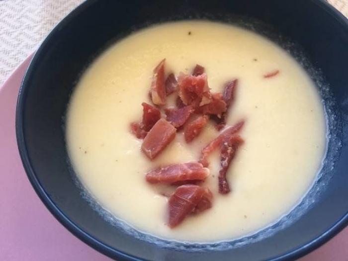 Kiko Rivera sorprende con esta confesión sexual en 'Ven a cenar conmigo'