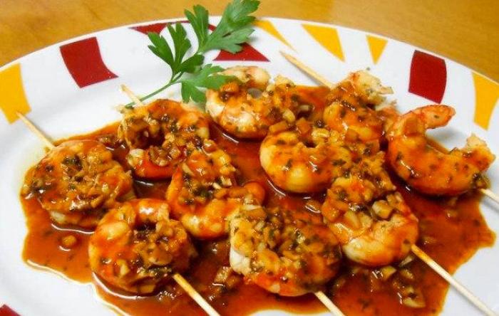 Kiko Rivera sorprende con esta confesión sexual en 'Ven a cenar conmigo'