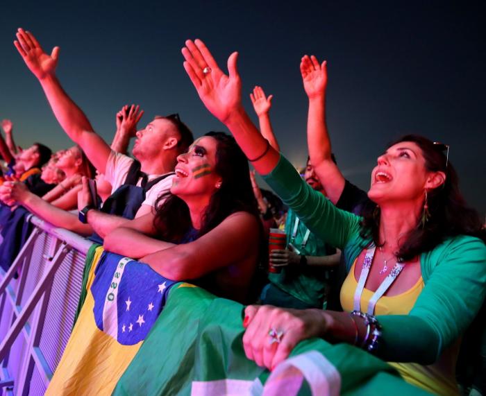 Al menos tres heridos en una pelea por una entrada junto al estadio del Argentina-Croacia