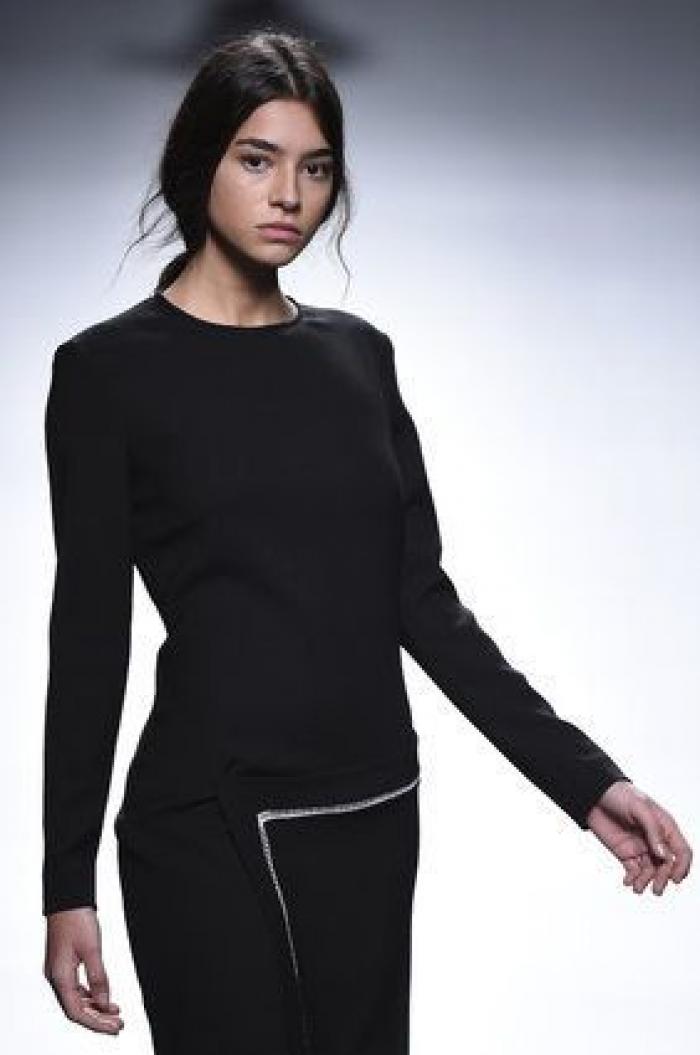 Rocío Herrera, la hija de Mariló Montero y Carlos Herrera, desfila para Schlesser en la MBFWM