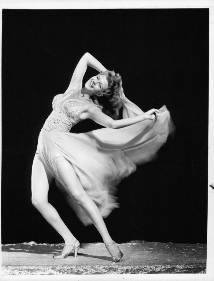 Piden a una estudiante que se cubra los pezones con tiritas para no distraer a sus compañeros