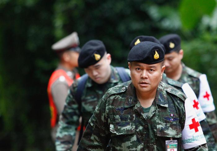 Rescatadas las 22 personas de paddle surf a resguardo del viento en una cueva
