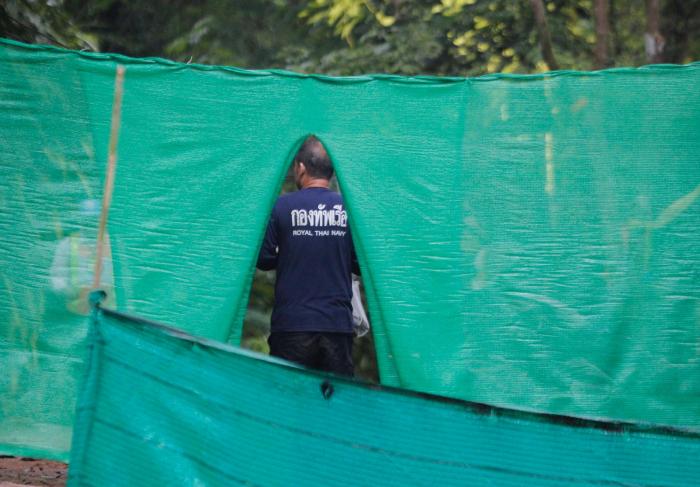 Rescatadas las 22 personas de paddle surf a resguardo del viento en una cueva