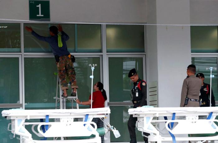 Rescatadas las 22 personas de paddle surf a resguardo del viento en una cueva
