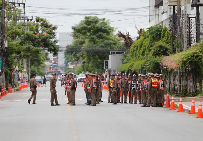 Rescatadas las 22 personas de paddle surf a resguardo del viento en una cueva