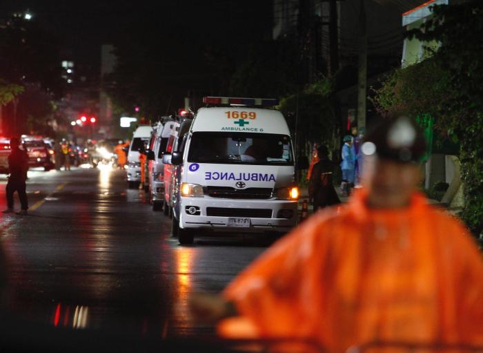 Rescatadas las 22 personas de paddle surf a resguardo del viento en una cueva