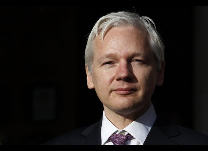 Assange asegura que el 'establishment' de EEUU 'no permitirá ganar' a Trump