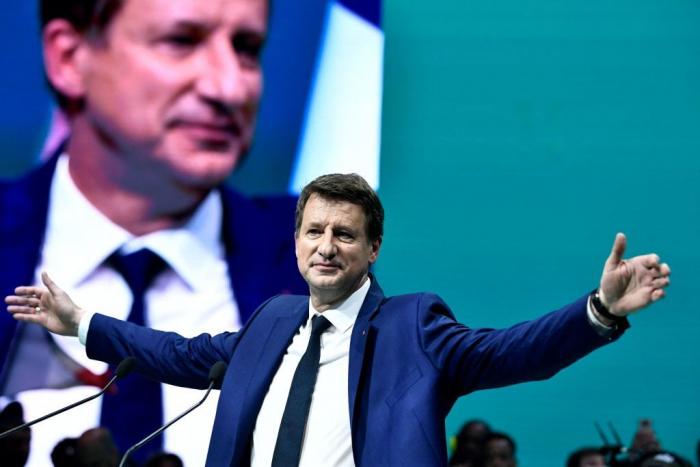 Mélenchon llama a no abstenerse ni votar por Le Pen pero no se manifiesta a favor de Macron