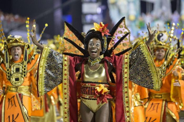Viaja a los carnavales más famosos del mundo en 21 imágenes (FOTOS)