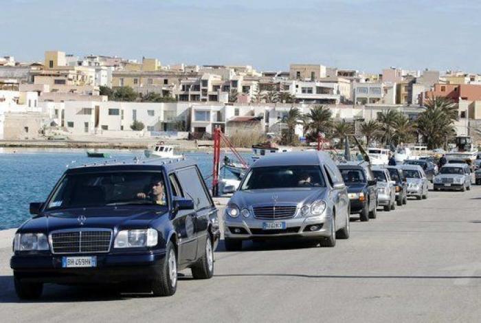 Mueren cerca de 300 inmigrantes en Lampedusa