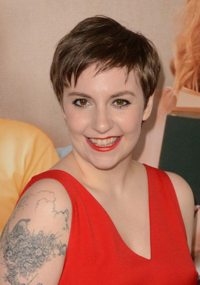 Lena Dunham celebra su aumento de peso con una importante reflexión