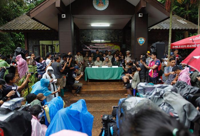 El agónico rescate de los niños desaparecidos en una cueva de Tailandia, en fotos