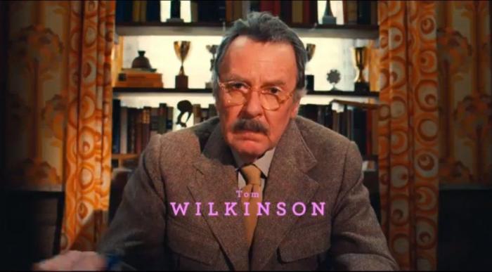 Wes Anderson dirige la campaña de H&M de Navidad protagonizada por un 'maquinista' Adrien Brody