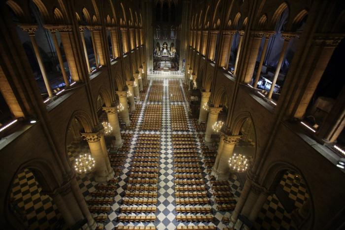 Nueva iluminación en Notre Dame (FOTOS)