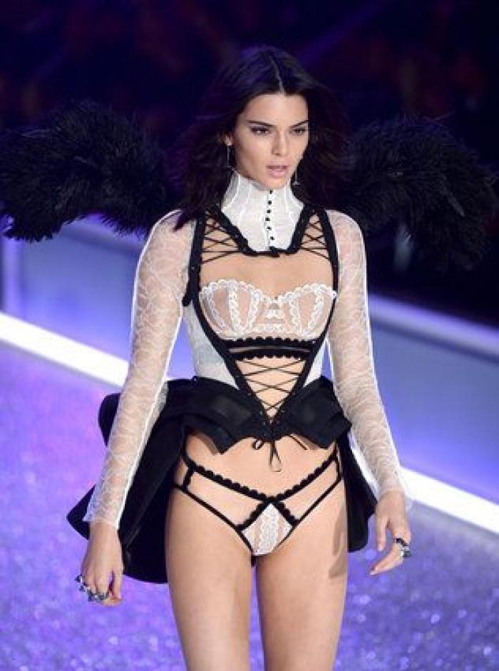 Esta foto de hace 17 años ya predijo que Bella y Gigi Hadid serían ángeles de Victoria's Secret