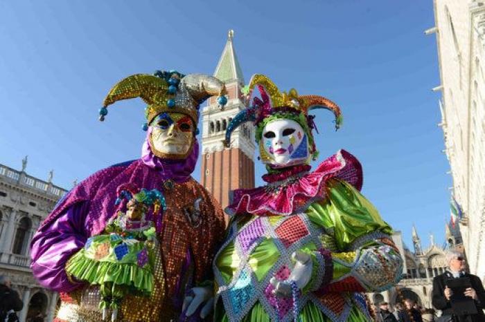 ¿Inquietantes o bonitas? Las mejores fotos del Carnaval de Venecia 2015