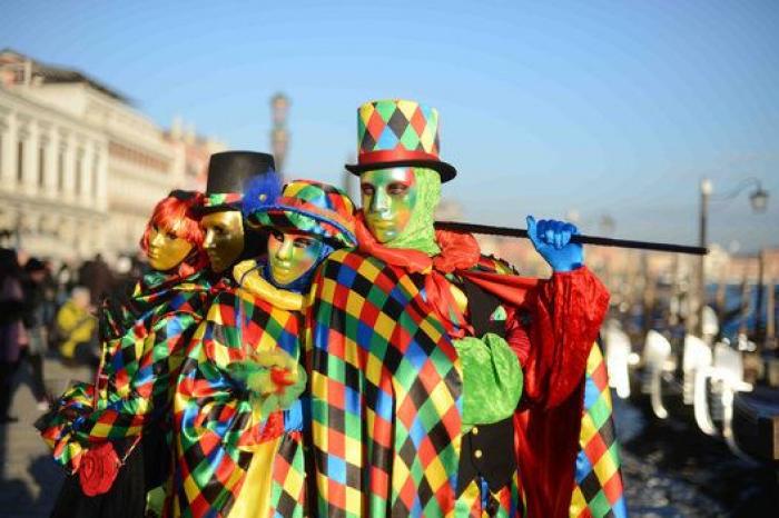 ¿Inquietantes o bonitas? Las mejores fotos del Carnaval de Venecia 2015