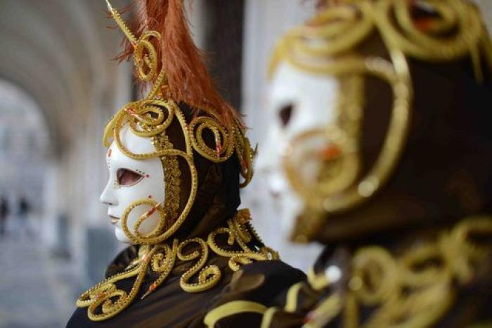 ¿Inquietantes o bonitas? Las mejores fotos del Carnaval de Venecia 2015