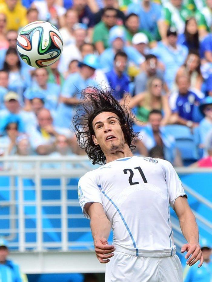 La Presidencia de Uruguay se decidirá en segunda vuelta entre Daniel Martínez (izquierda) y Luis Lacalle (centroderecha)