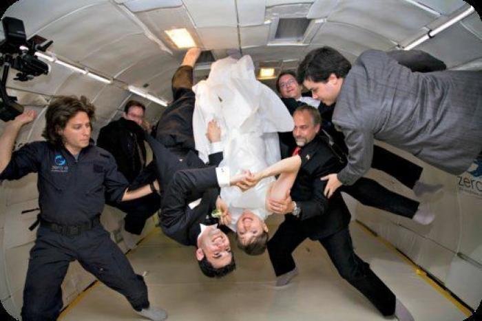 Fotos originales de boda: recién casados, en situaciones de peligro (FOTOS)