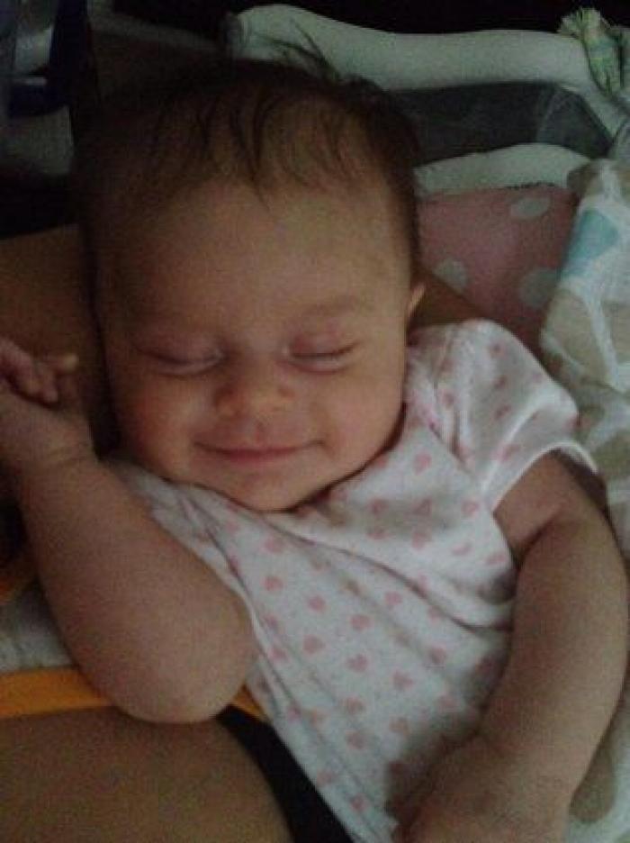 Un hombre de 112 años emociona a España con su frase a una recién nacida