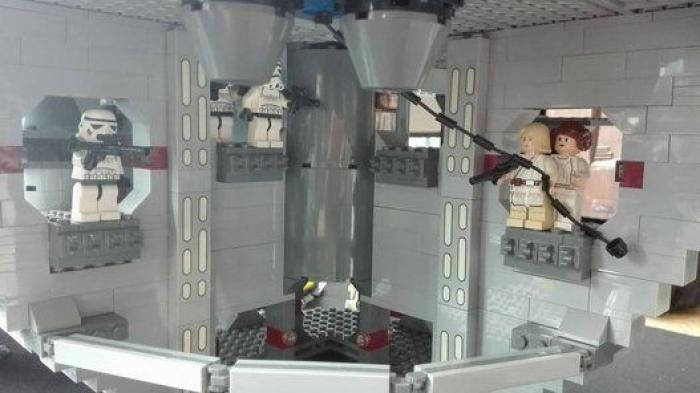 'Sálvame' (Telecinco) empieza como nunca y se lleva los peores comentarios