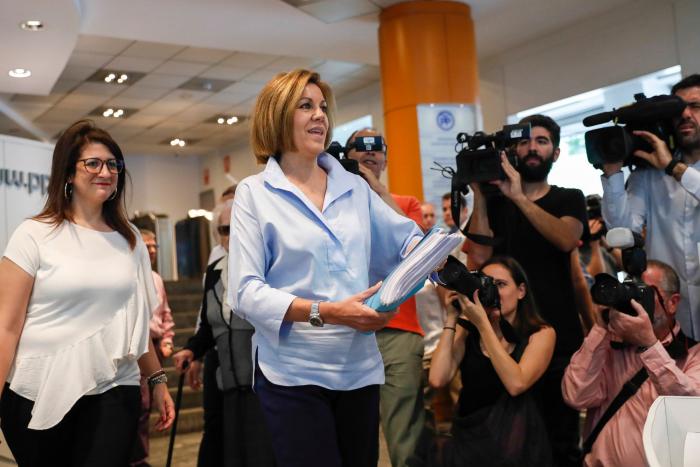 Aznar avisa: "Si el PP no se refunda, dejará de ser opción de gobierno"