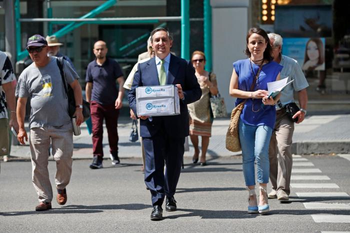 Aznar avisa: "Si el PP no se refunda, dejará de ser opción de gobierno"