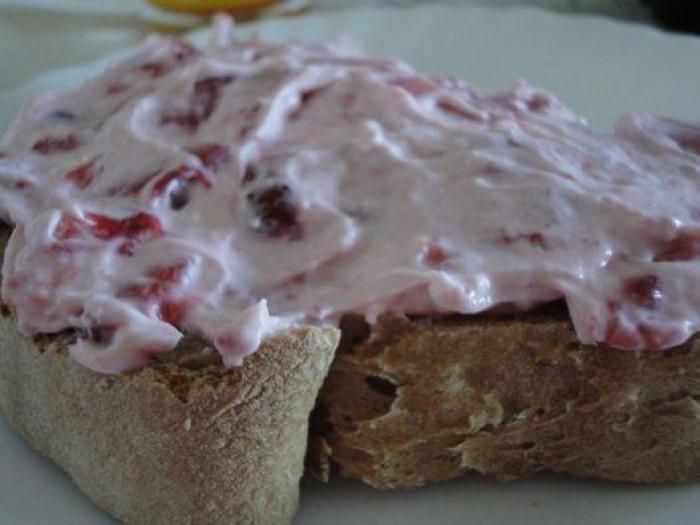 Comer en época de fresas: cómo incorporar esta fruta a tus recetas